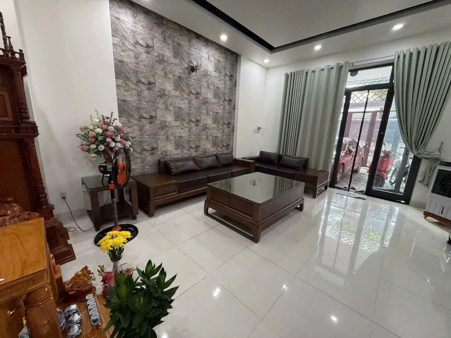 Bán nhà 1 trệt 2 lầu 4PN 3WC 100m² Thủ Dầu Một Bình Dương - Ảnh 1