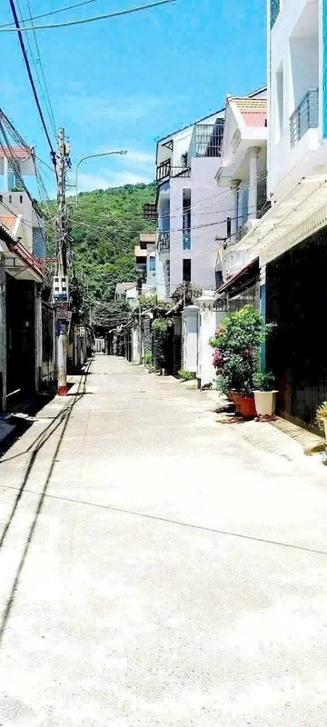Bán nhà 1 trệt 3 lầu có thang máy 79.5m² Phường 2 Vũng Tàu