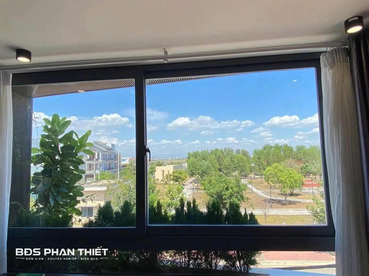 Bán nhà KDC Hùng Vương 88,4 m² giá 5,7 tỷ Phan Thiết - Ảnh 1