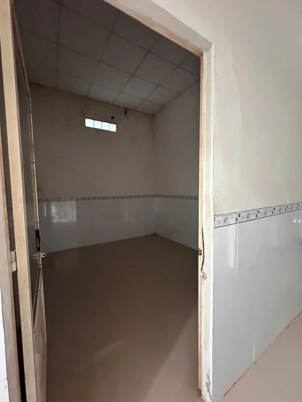 Bán nhà 5 phòng trọ 140m² Rạch Giá 1 tỷ 100 triệu - Ảnh 1