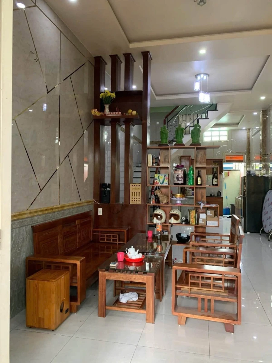 Nhà phố Thủ Đức 60m² 2 tầng, sổ hồng riêng, 4.8 tỷ - Ảnh thu nhỏ 2