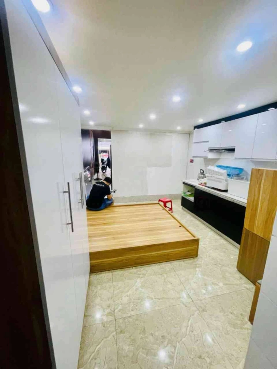 Bán nhà mặt ngõ Kiều Sơn 60m² 4,5 tầng doanh thu 21tr/tháng - Ảnh 1