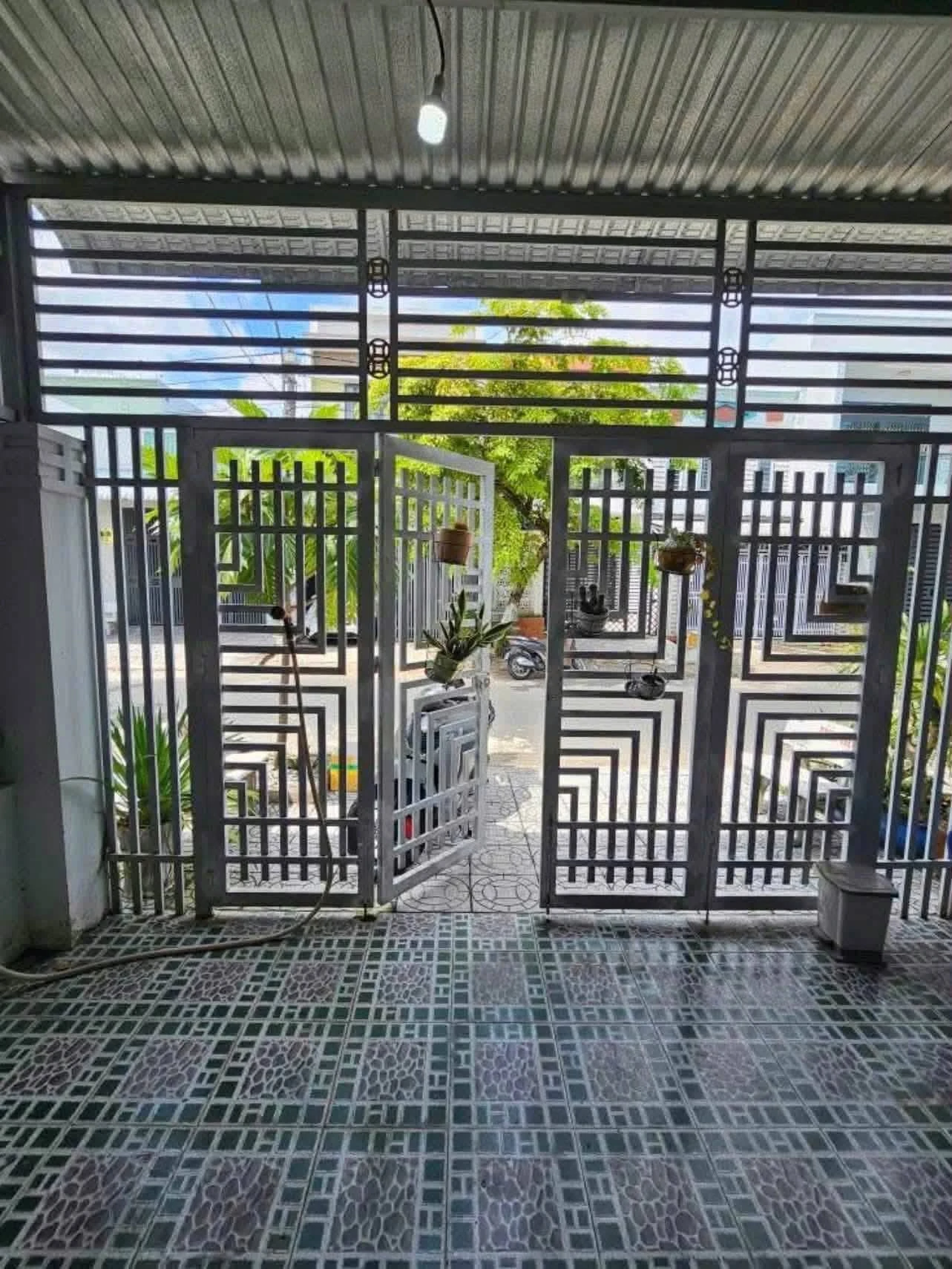 Bán nhà mặt tiền Nguyễn Đệ Rạch Giá 91m2 2 PN - Ảnh 1