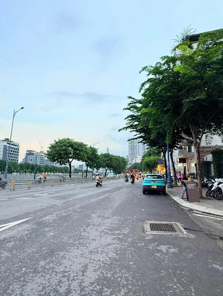 Bán nhà 3 tầng 72m² Bến Vân Đồn Quận 4, 8,1 tỷ - Ảnh thu nhỏ 3