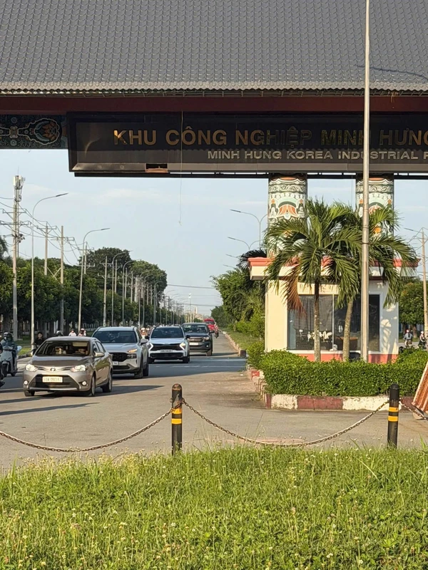 Bán đất sào 4000m2 gần KCN Minh Hưng Bình Dương