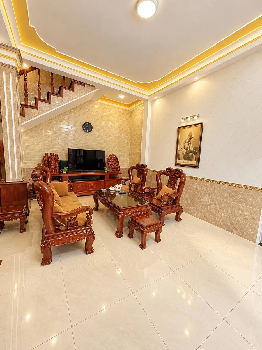 Bán nhà phố 3 PN 130m², 15m ngang, Đà Lạt 5,5 tỷ - Ảnh thu nhỏ 2