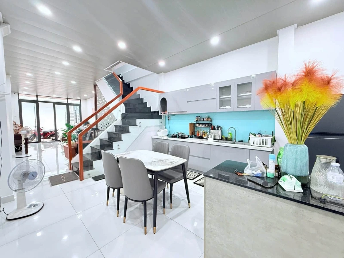 Bán nhà 1 sẹc Quận 11, 80m², 5.5 tỷ - Ảnh thu nhỏ 2