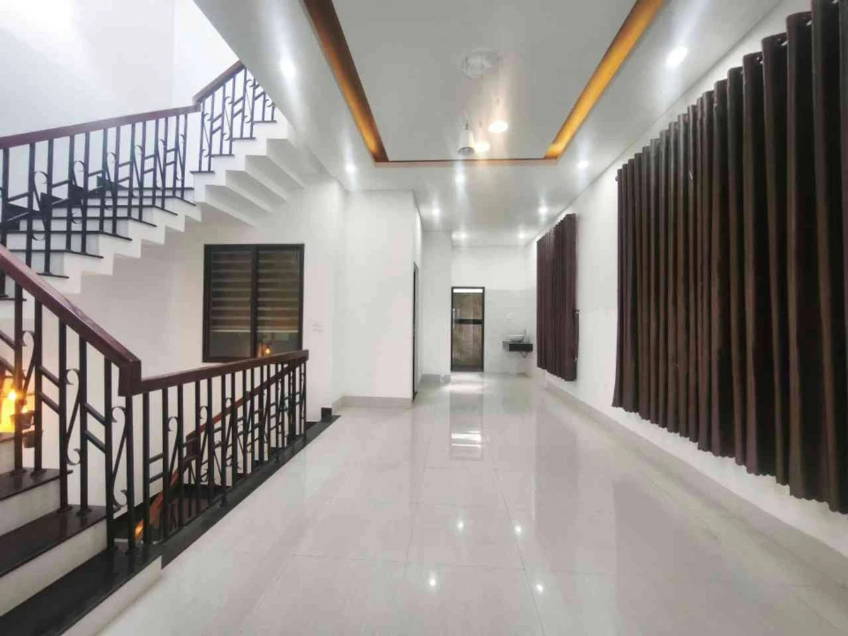 Nhà đẹp 3 tầng lô góc 2 mặt tiền 140m² Đà Nẵng - Ảnh thu nhỏ 2