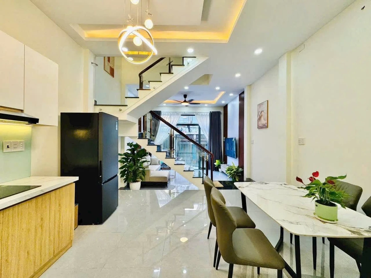 Bán nhà 1 trệt 3 lầu 46,7m2, 5PN, full nội thất, Phường 25 Bình Thạnh, giá 7,825 tỷ - Ảnh thu nhỏ 4