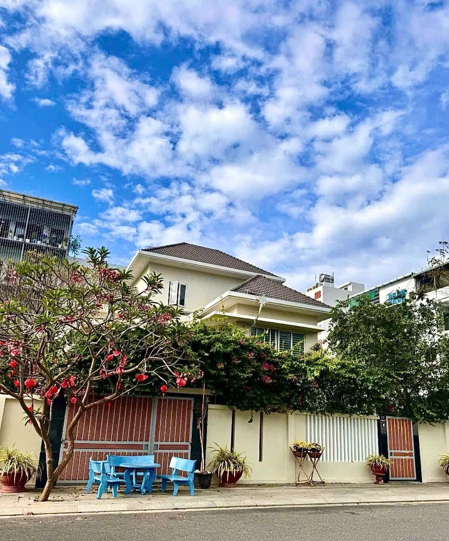 Bán biệt thự 3 tầng 290m² - 27 tỷ, SHR hoàn công, KĐT VCN Phước Hải - Ảnh 1