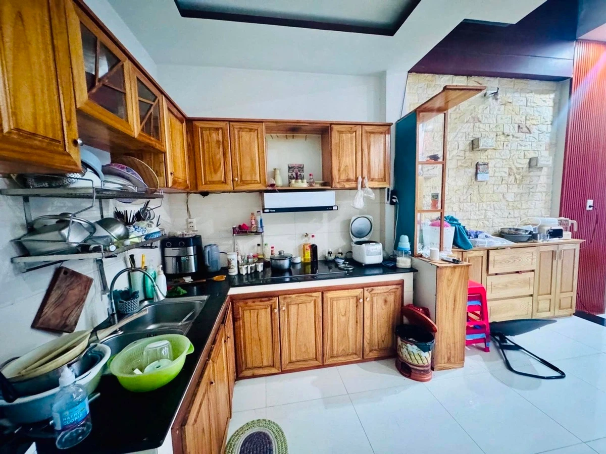 Bán nhà 2 tầng kiệt ô tô 40 Nguyễn Huy Tưởng, 70m2, 3 phòng ngủ, giá 3,95 tỷ - Ảnh thu nhỏ 3