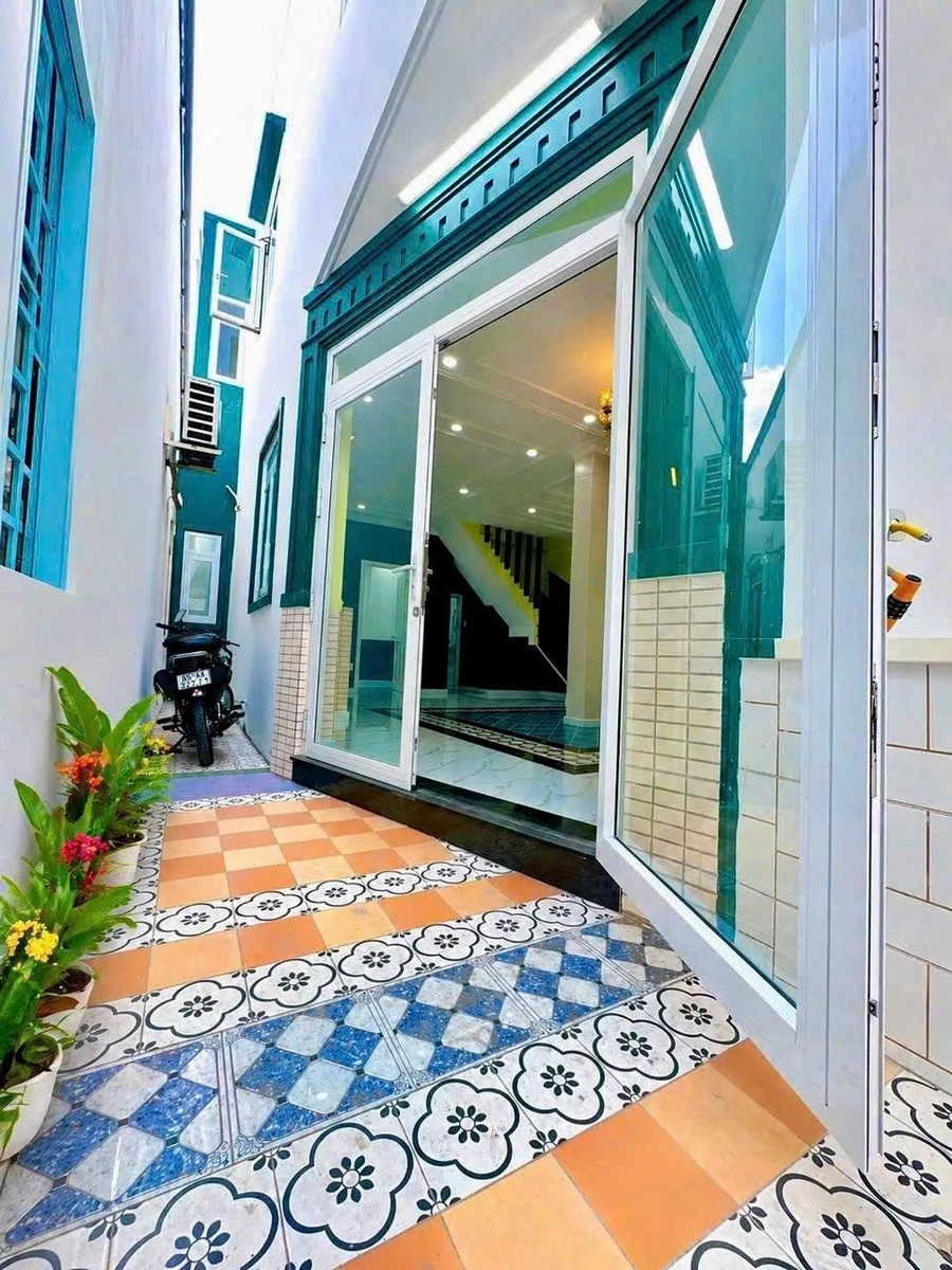 Bán nhà lầu đúc 4 PN, 70m² Nguyễn Văn Cừ, Nhà Bè - Ảnh thu nhỏ 3