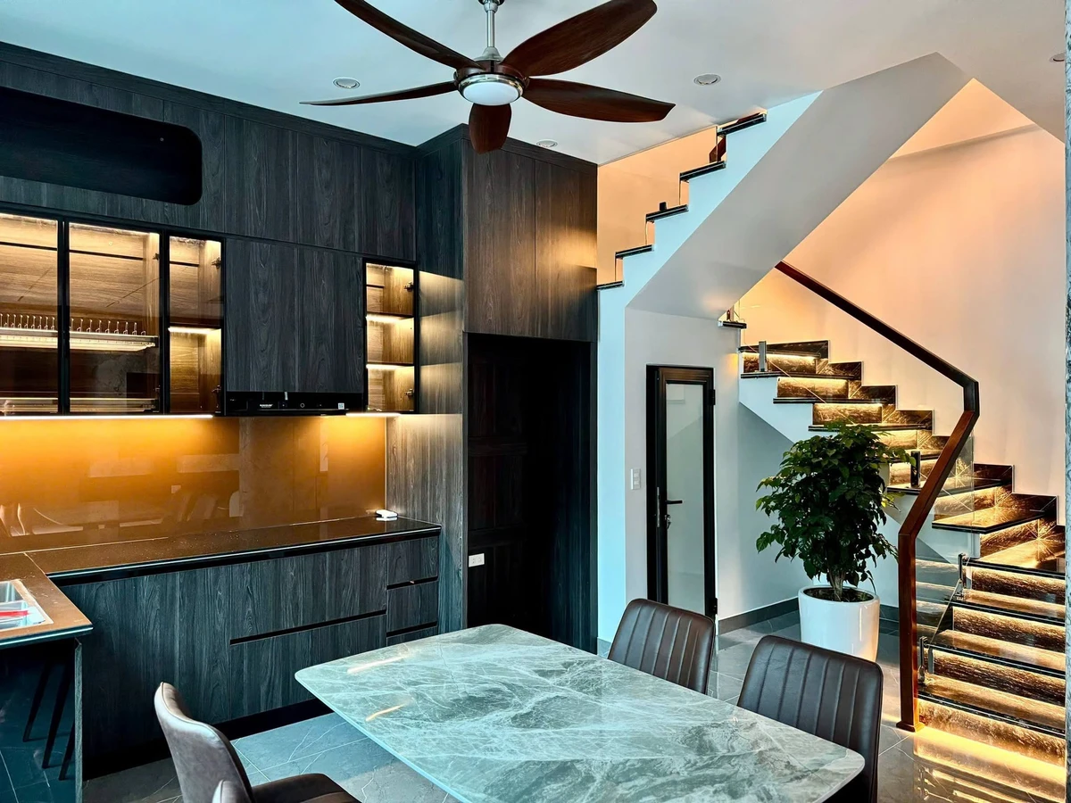Bán nhà 4 tầng full nội thất 60m² trung tâm Trần Nguyên Hãn - Ảnh thu nhỏ 5