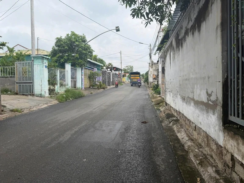 Bán đất 1656,6m² Phan Thiết mặt tiền 10m, 30 tỷ