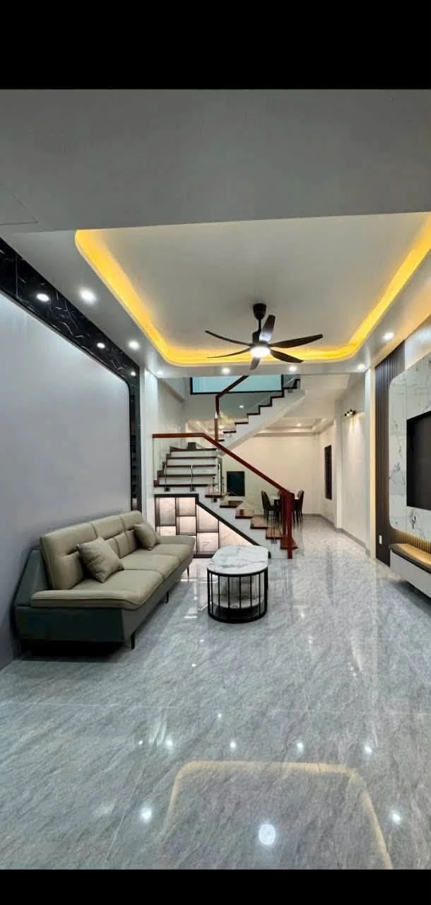 Bán nhà phố 3 tầng 40m² đường Trương Hán Siêu - Ảnh 1