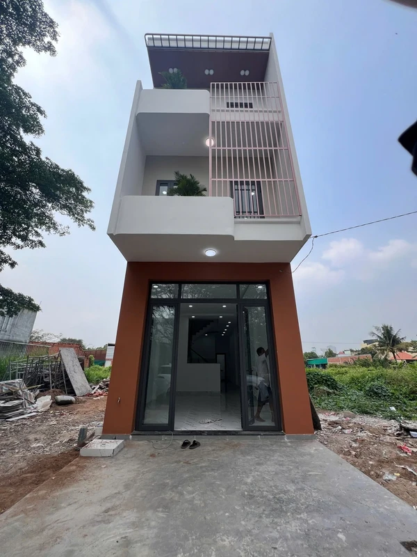 Bán nhà 1 trệt 2 lầu 72m² Rạch Kiến Long An