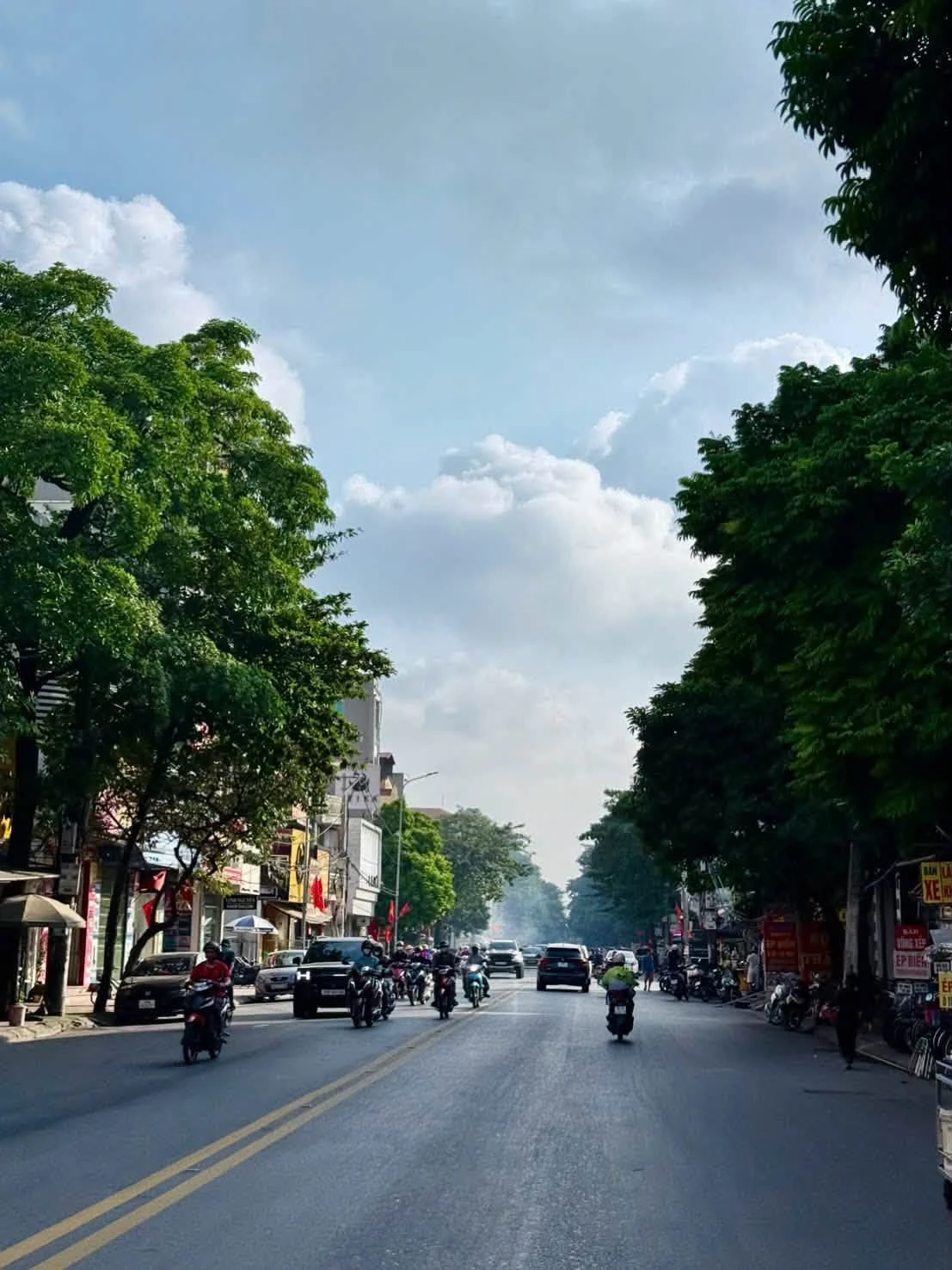 Bán nhà nghỉ 40 phòng 273m2 hai mặt tiền gần KĐT Hanaka, Từ Sơn, Bắc Ninh - Ảnh 1