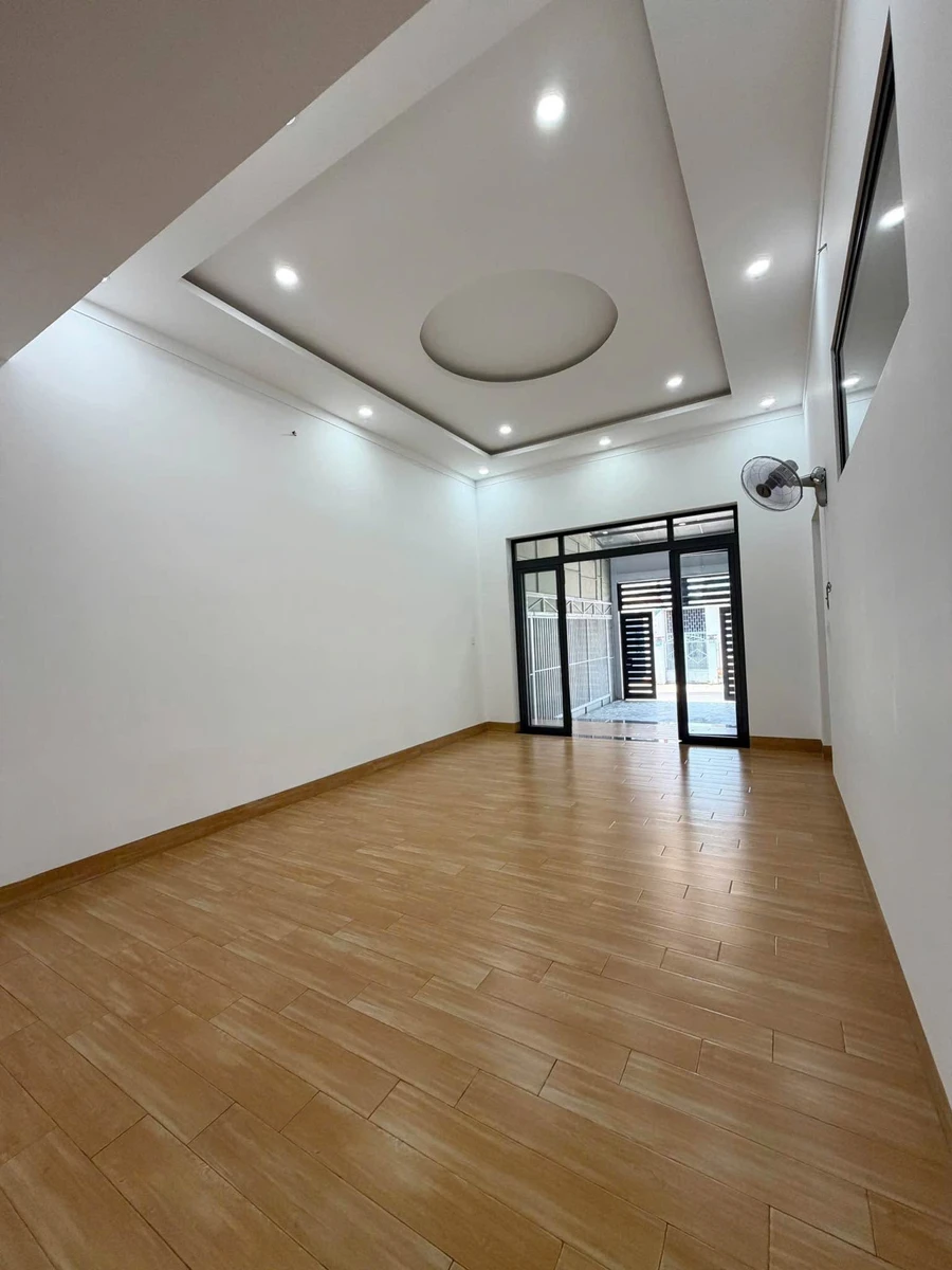 Bán nhà mặt tiền Nơ Trang Gư, 7x26m, 3 PN, Quận 11 - Ảnh thu nhỏ 4