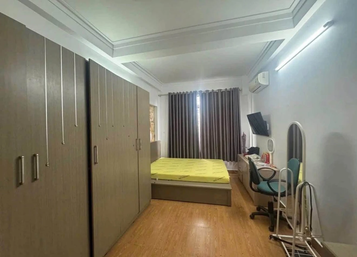 Bán nhà mặt đường Tôn Đức Thắng 76m2 4 tầng 4.5 tỷ - Ảnh thu nhỏ 3