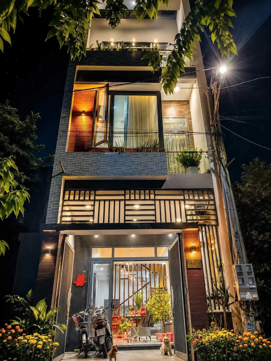 Bán nhà 1 trệt 2 lầu 180m² Trấn Biên Bình Dương - Ảnh thu nhỏ 2