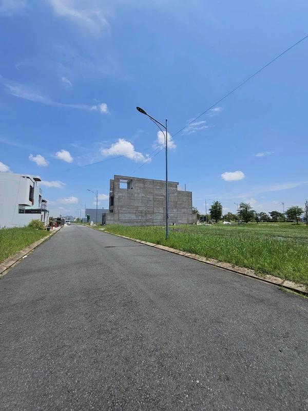 Bán đất thổ cư 10x32m (320m2) xã Dương Xuân Hội, Châu Thành, Long An giá 799 triệu 2ty1xxx