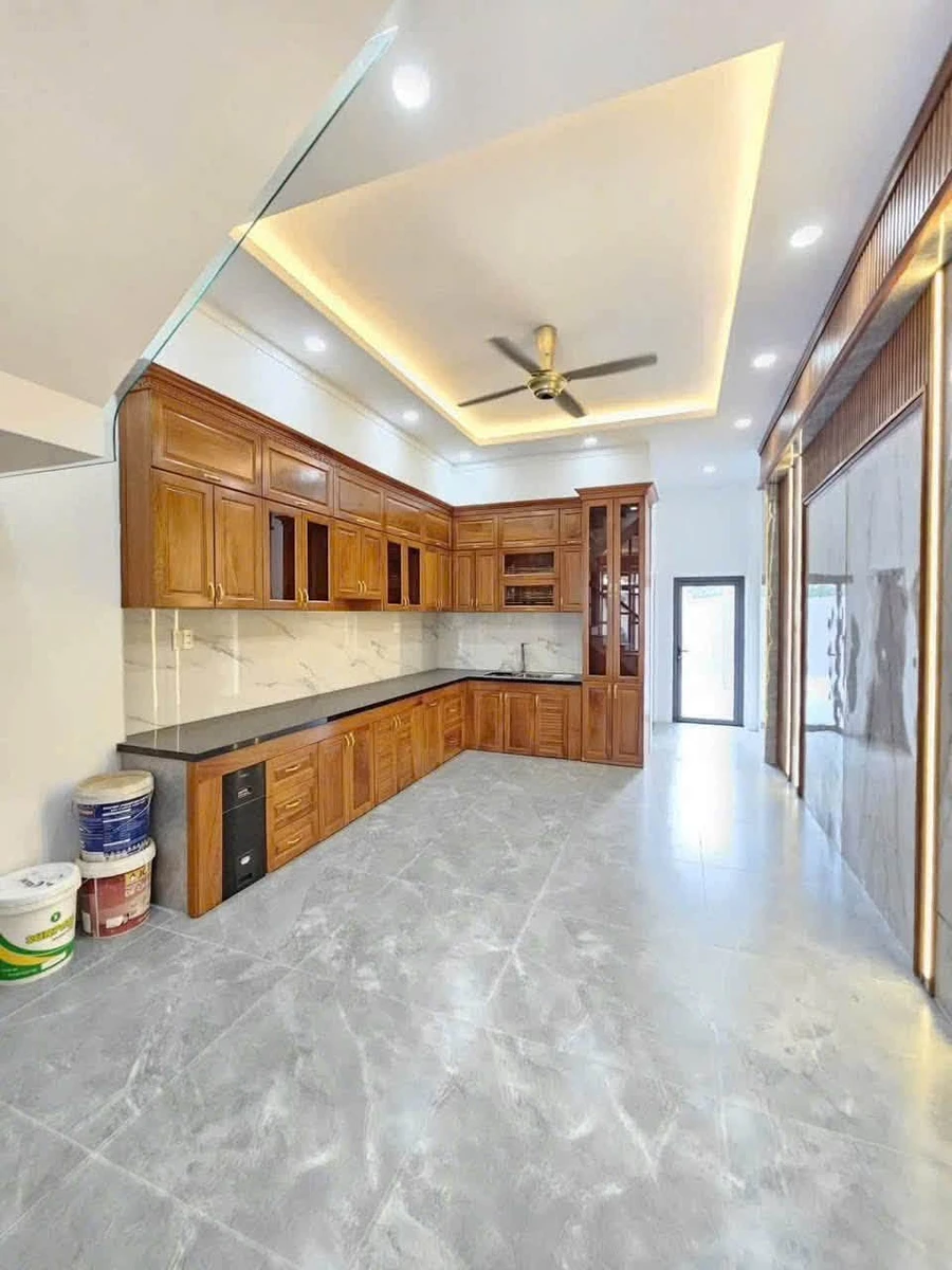 Bán nhà mặt tiền Đông Hòa, Dĩ An 125m² 4 phòng ngủ 6,99 tỷ - Ảnh thu nhỏ 3