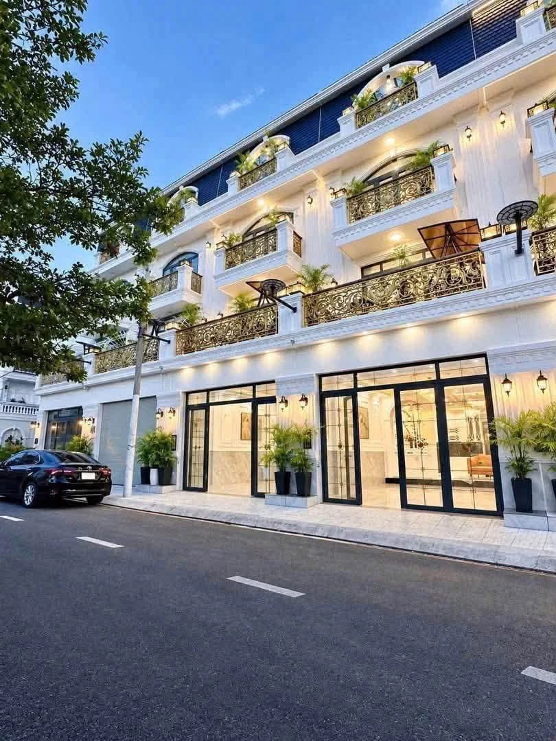 Bán nhà phố gần Phú Mỹ Hưng 5x16m 3PN, 8 tỷ 999 - Ảnh thu nhỏ 3