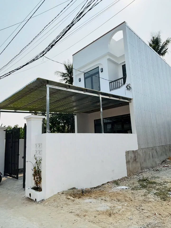 Bán nhà 3PN Quảng Ngãi 105m2 giá 2.3 tỷ - Ảnh 1