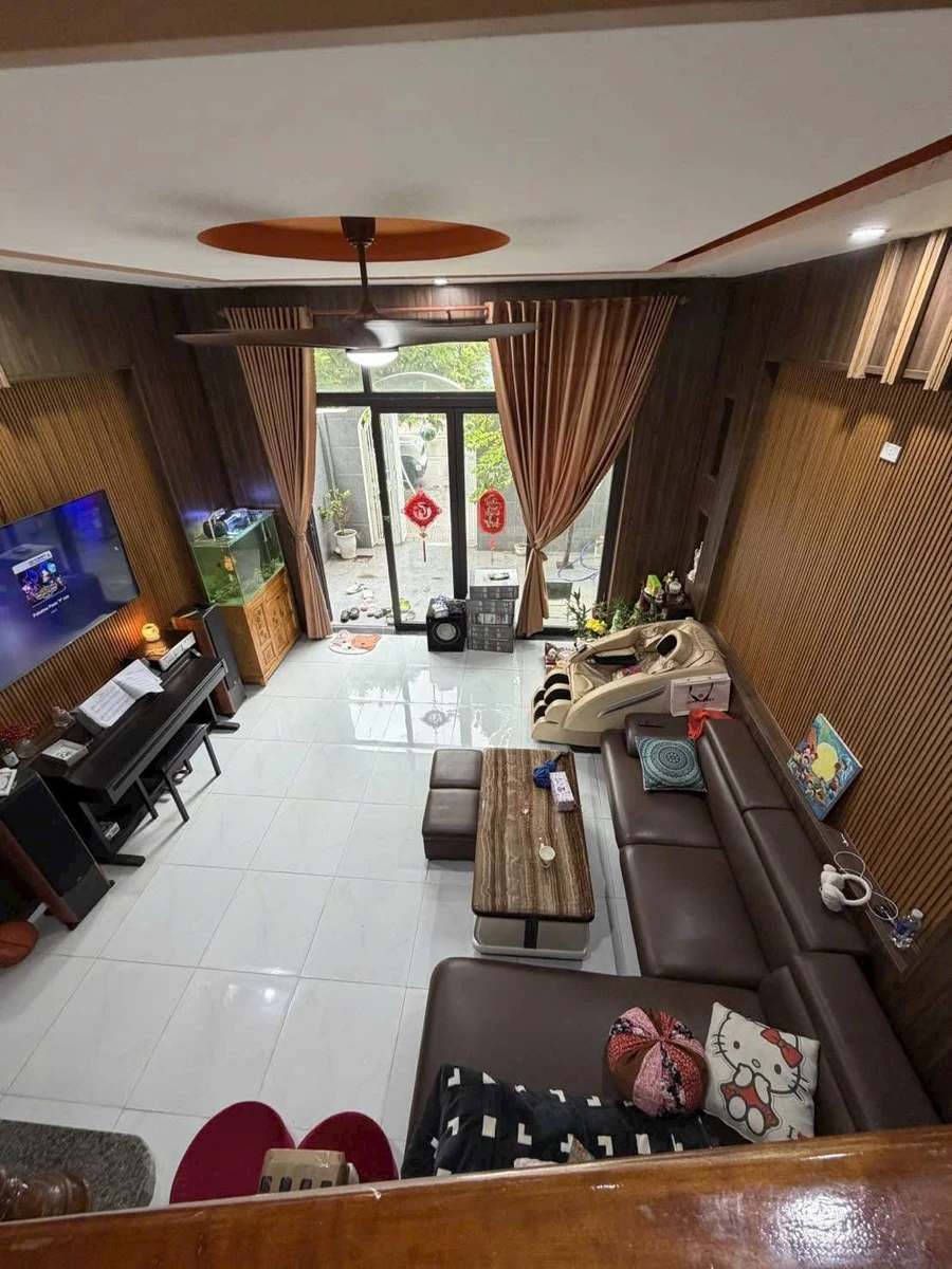 Bán nhà mặt tiền Hòa Xuân 97m² 4PN 6 tỷ - Ảnh 1