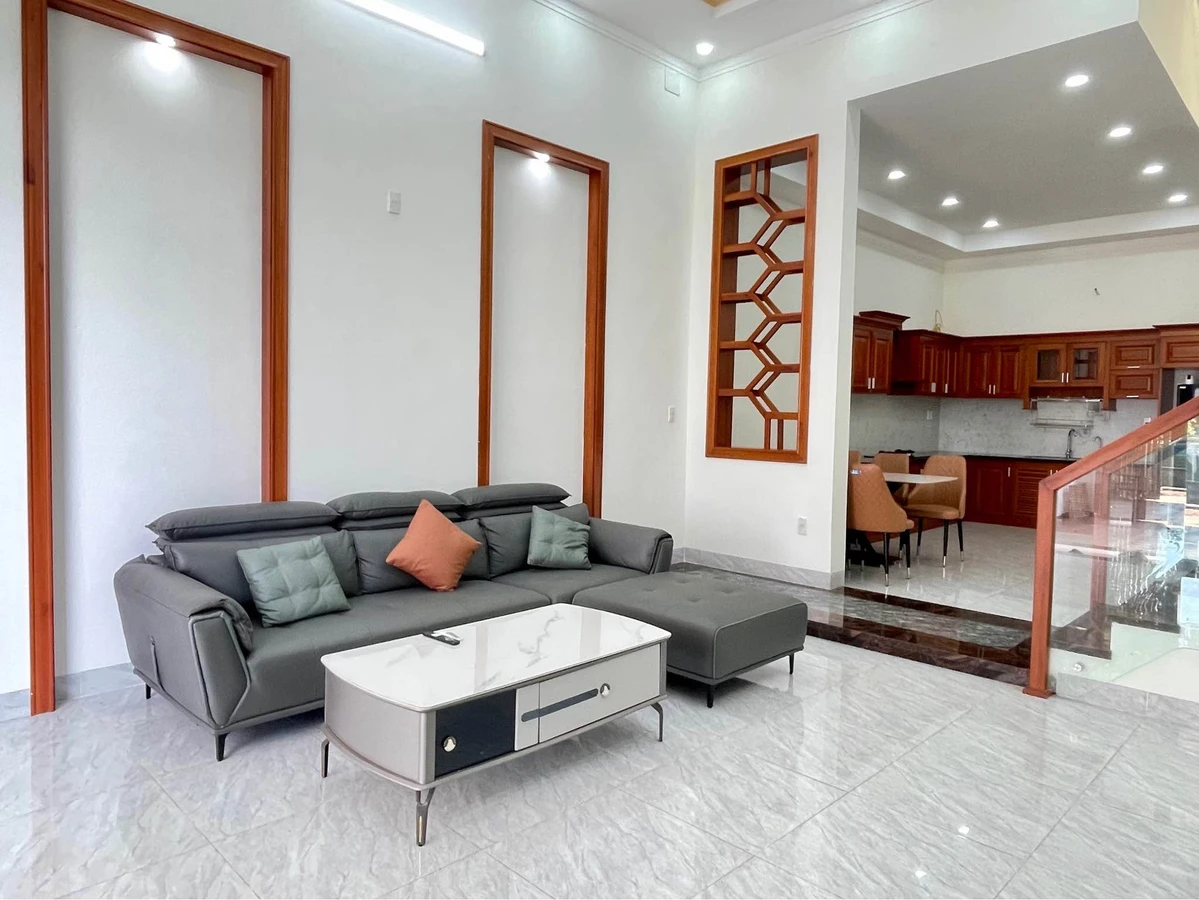 Bán nhà mặt tiền Ỷ Lan 130m² 3PN gần Biển Hồ - Ảnh thu nhỏ 3