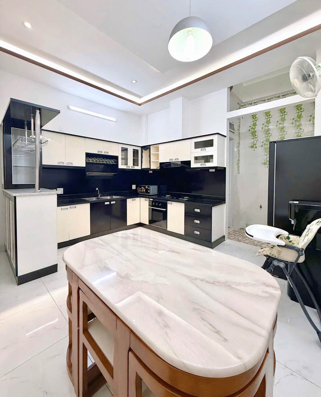 Bán nhà 4 tầng mặt tiền 298 m² Nguyễn Thị Minh Khai, Nha Trang - Ảnh thu nhỏ 4