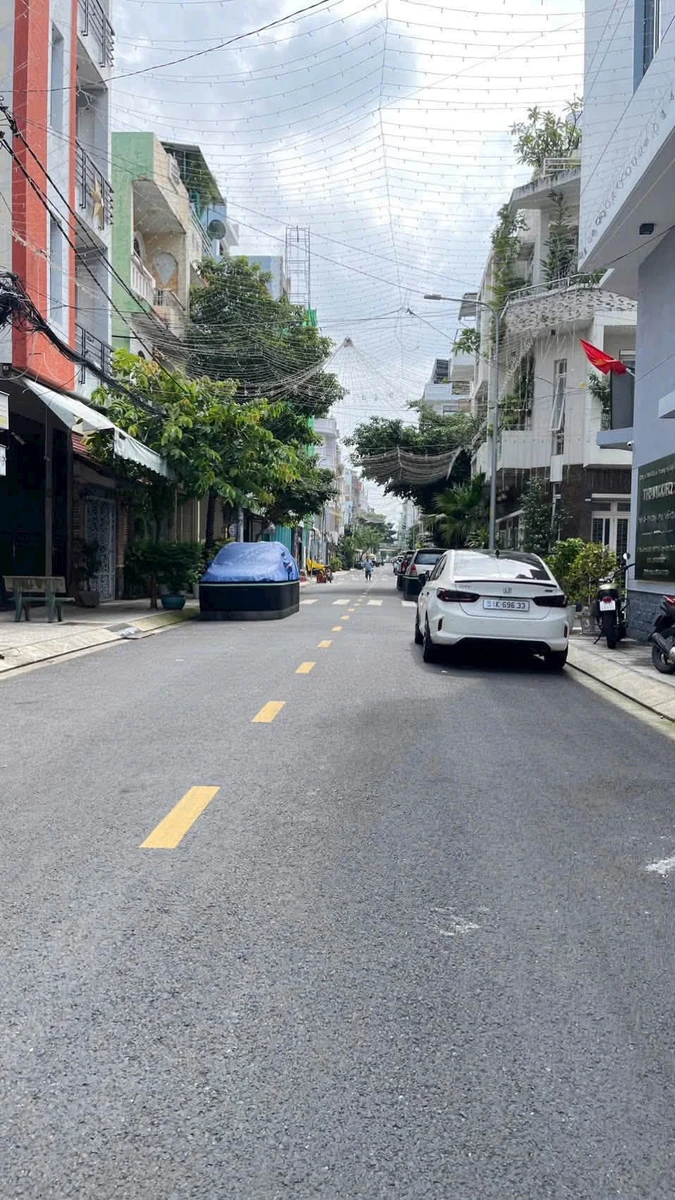 Bán nhà mặt tiền Nguyễn Trường Tộ, P. Tân Thành, Tân Phú, 66m2, 1 trệt 2 lầu, 9,9 tỷ - Ảnh 1
