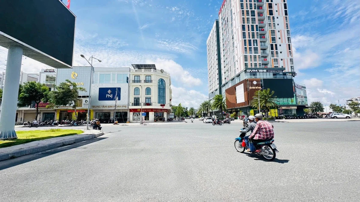 Bán nhà phố 4 lầu Phan Thị Ràng, 240m², 25.5 tỷ - Ảnh thu nhỏ 3