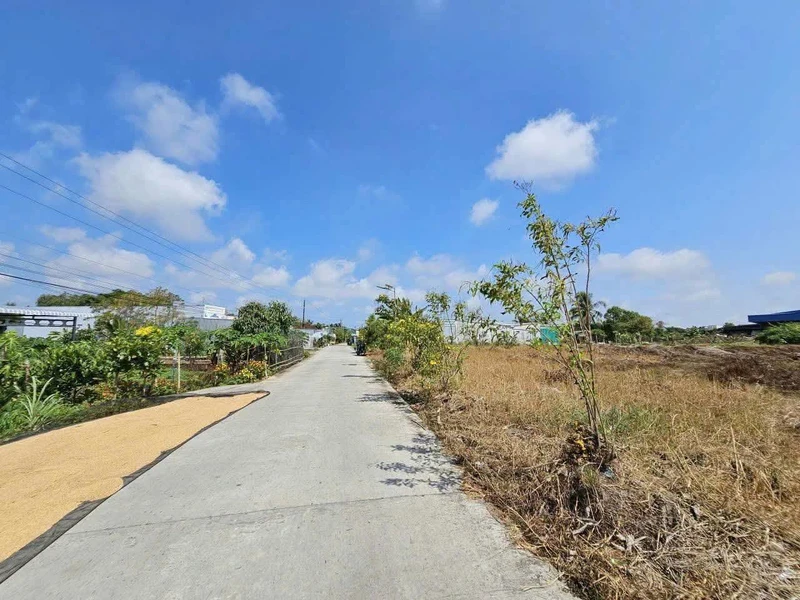Bán đất 2 mặt tiền lộ 4m và sông, 5x72m, giá 650 triệu tại Phường Lý Văn Lâm, Cà Mau