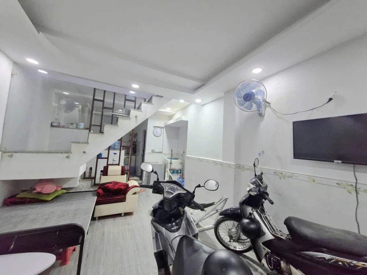 Bán nhà phố 31m² 2 tầng 2PN hẻm xe hơi đường số 8, Linh Xuân, Thủ Đức giá 2,79 tỷ - Ảnh thu nhỏ 2