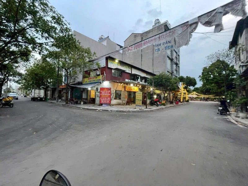Bán lô góc 80m2 kinh doanh Gia Thượng Mê Linh giá 3 tỷ