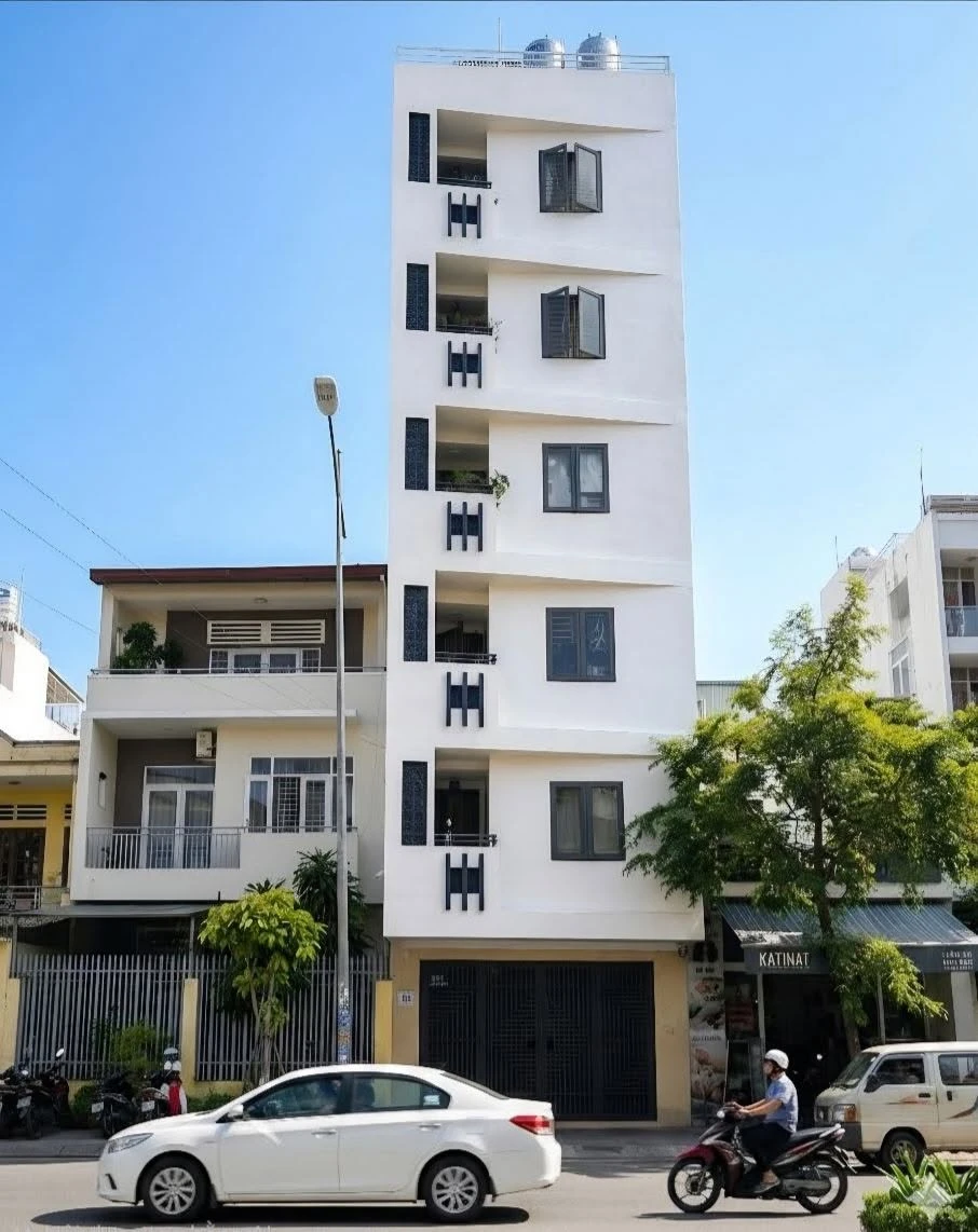 Bán tòa nhà căn hộ 6 tầng, 450m2, mặt tiền Phùng Hưng, Nha Trang - Ảnh 1