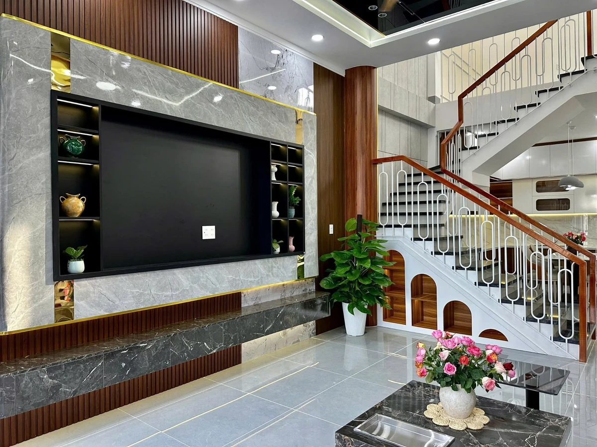 Bán nhà phố luxury Trảng Dài 170m², 3 PN, sân xe rộng - Ảnh thu nhỏ 3