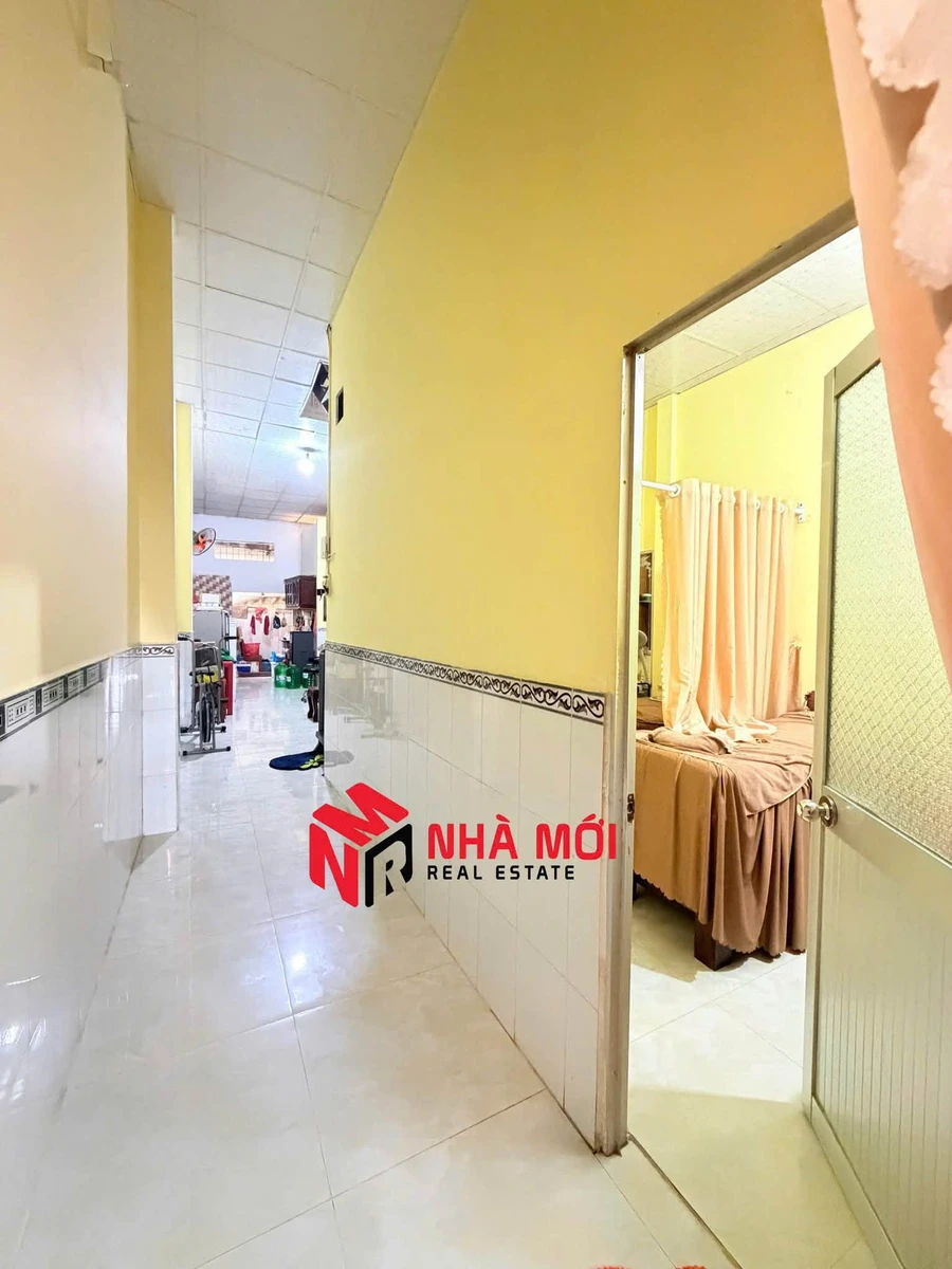 Nhà 1 trệt 1 lầu 80m² view hồ Cà Mau, giá 2 tỷ 4 - Ảnh thu nhỏ 2