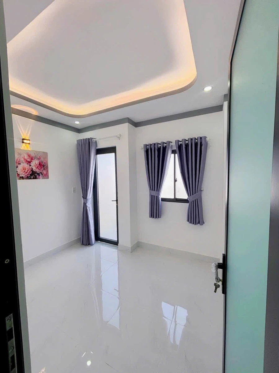 Bán nhà 2 phòng ngủ gần trường Phạm Văn Chiêu, Quận 12 - Ảnh thu nhỏ 2