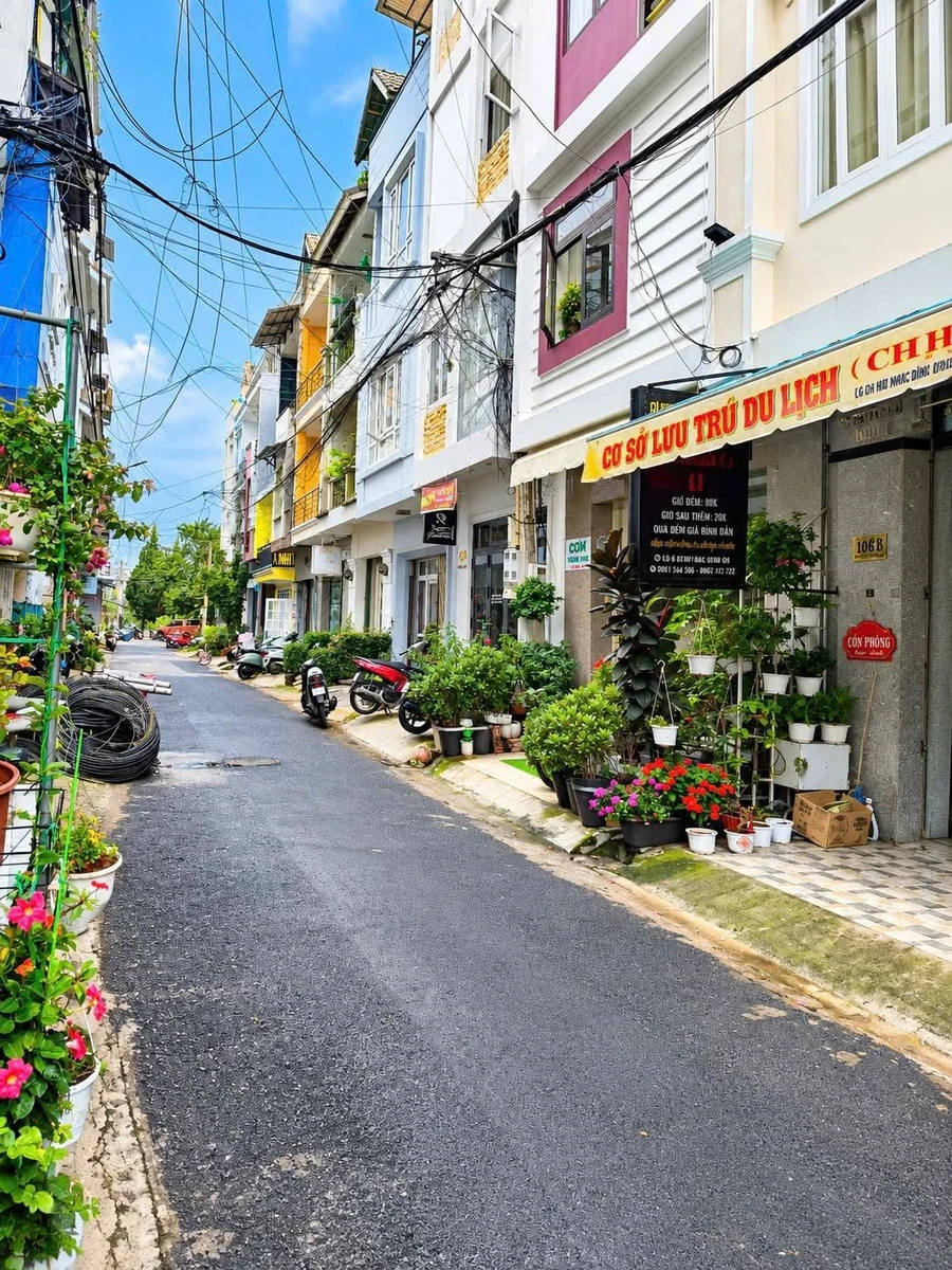 Bán nhà 8 phòng ngủ, 44m² Đà Lạt, cho thuê 16 triệu/tháng - Ảnh thu nhỏ 2