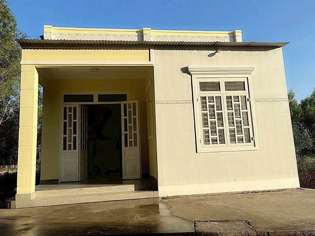 Bán nhà cấp 4 75m2, 2PN, giá 1,35 tỷ, hẻm Hùng Vương, xã Phú Đông - Ảnh thu nhỏ 2