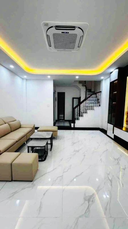 Bán nhà 6 tầng 59m2, mặt tiền 4,8m, 3 phòng ngủ khép kín tại Đội Nhân, Ba Đình, Hà Nội