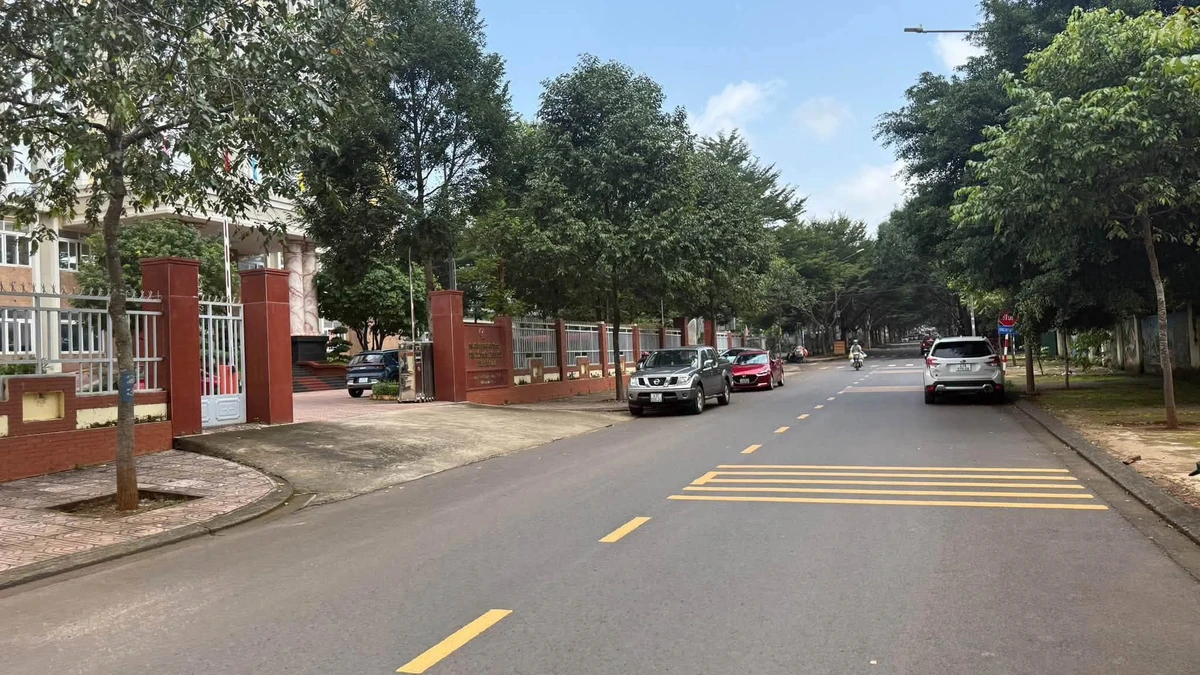 Đất bán mặt tiền Văn Tiến Dũng Buôn Ma Thuột 240m² - Ảnh thu nhỏ 3