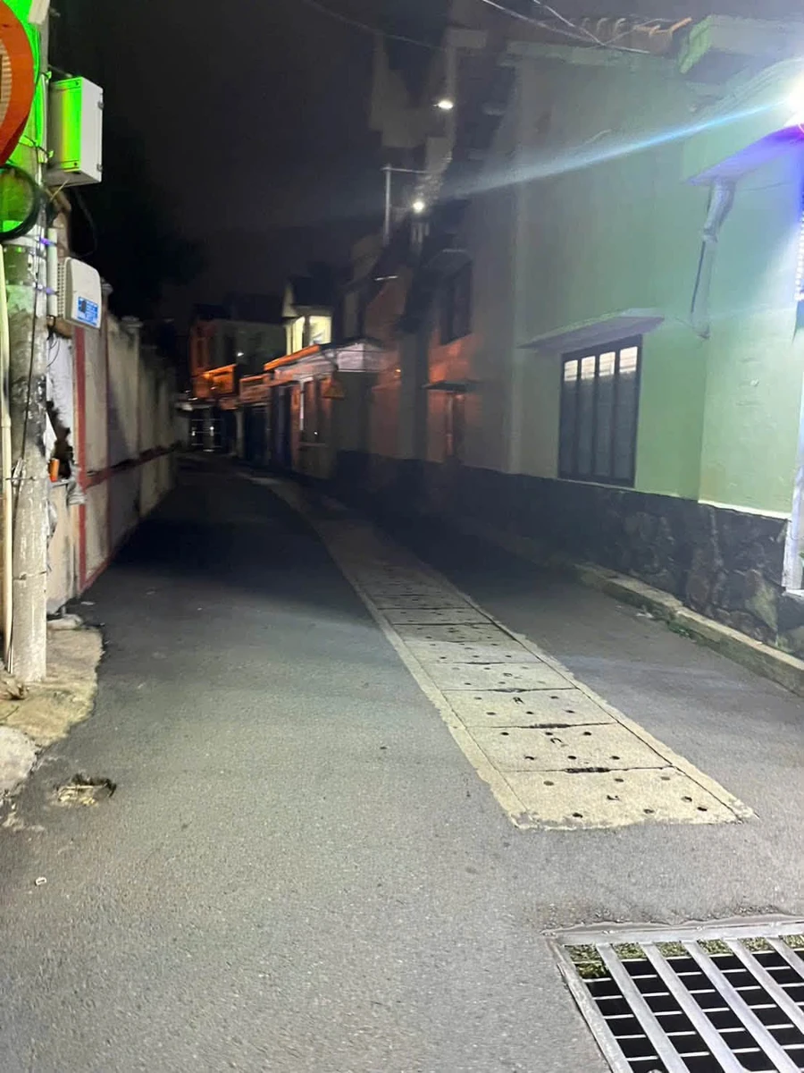Bán dãy trọ 34 phòng 1121m2 Thủ Dầu Một 16 tỷ - Ảnh thu nhỏ 2