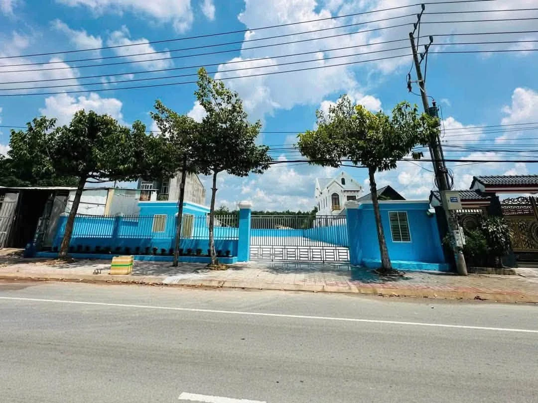 Bán nhà 2 mặt tiền kênh Đòn Dong, 318,7m2, giá 2,95 tỷ, xã Thạnh Lộc, An Giang 8chdv - Ảnh 1