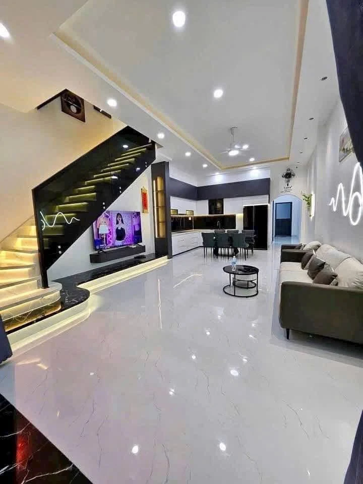 Nhà bán 1 trệt 1 lầu 100m² Chợ Tân Bình - Ảnh thu nhỏ 2