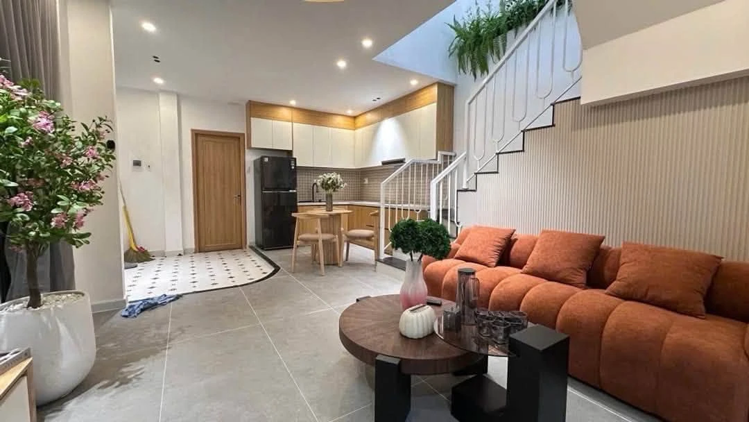 Bán nhà 2 tầng 50m² đường Trưng Nữ Vương, Quận 5 - Ảnh 1