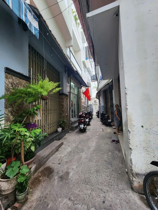 Bán lô góc 780m² MT 51m Phạm Hồng Thái, Chơn Thành, 8 tỷ 5 nhiu