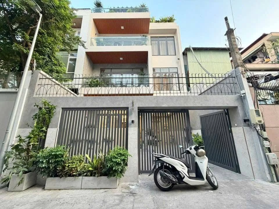 Biệt thự 5PN 160m2 nội thất cao cấp Nguyễn Chí Thanh Q5, 45 tỷ - Ảnh 1